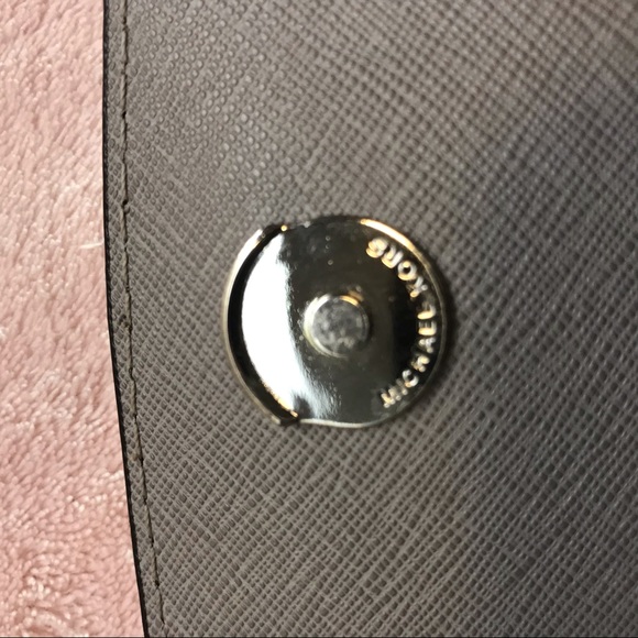 Michael Kors Medium sized handbag - Picture 4 of 8